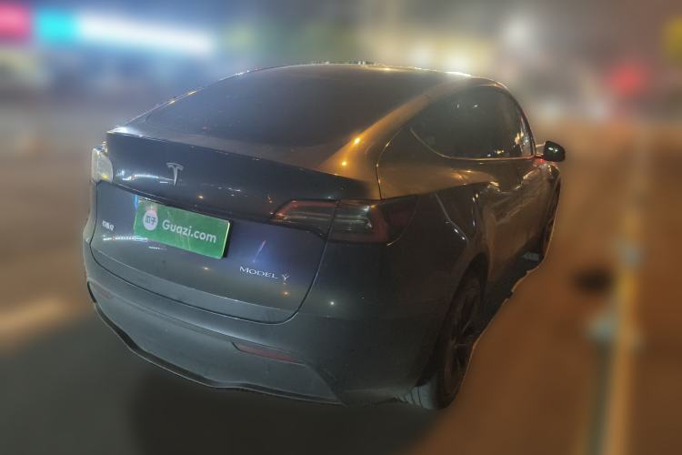 Used Tesla Model Y 2024 Long-Range All-Wheel-Drive Version