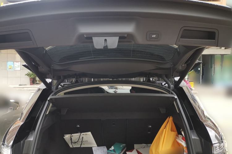 Used Land Rover Range Evoque 2023 Aurora L 249 PS Collins Antique Bronze Special Edition Trunk