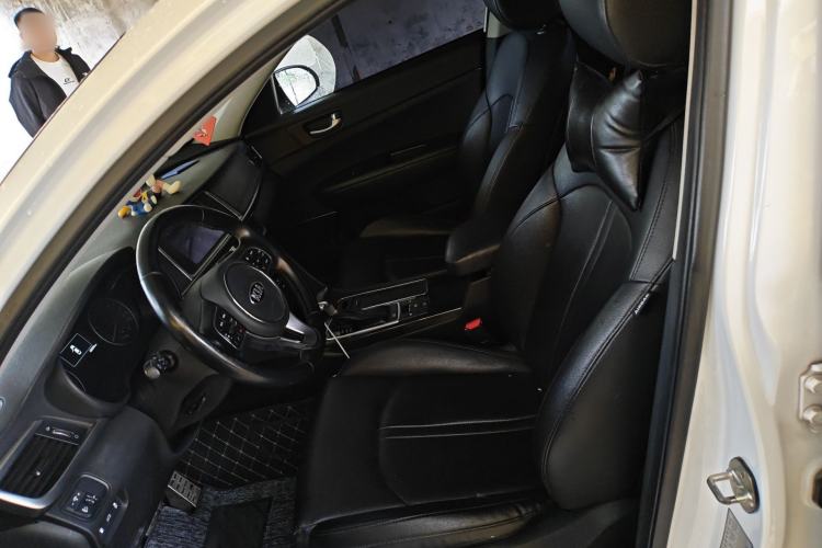 Used Kia K5 2017 2.0L Automatic 15th Anniversary Special Edition LUX Left Front Seat