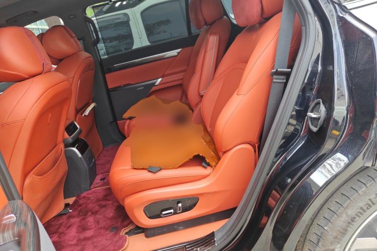 Used Dongfeng eπ eπ008 2024 210Max Range-Extended Version 6 Seats Left Rear Seat