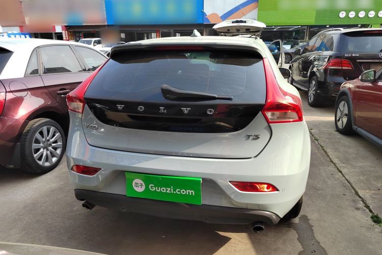 Used Volvo V40 2017 T3 Zhiyi Edition