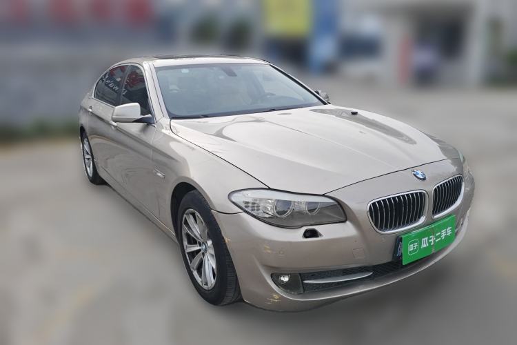 Used BMW 5 Series 2013 525Li Leading Model Front Right 45 Deg