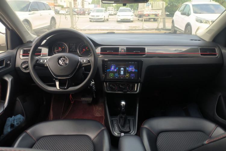 Used Volkswagen Santana 2017 Haval H9 1.6L Automatic Comfort Edition Center Console