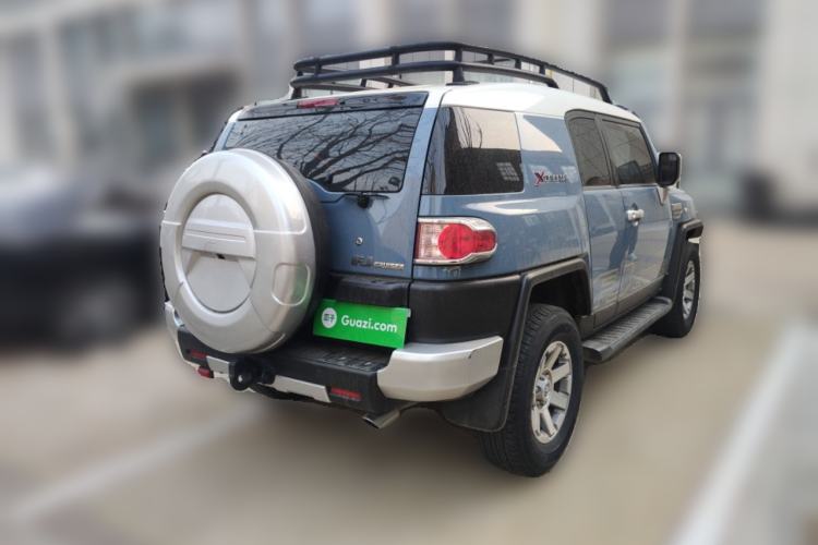 Used Toyota FJ Cruiser 2013 4.0L Rear Right 45 Deg