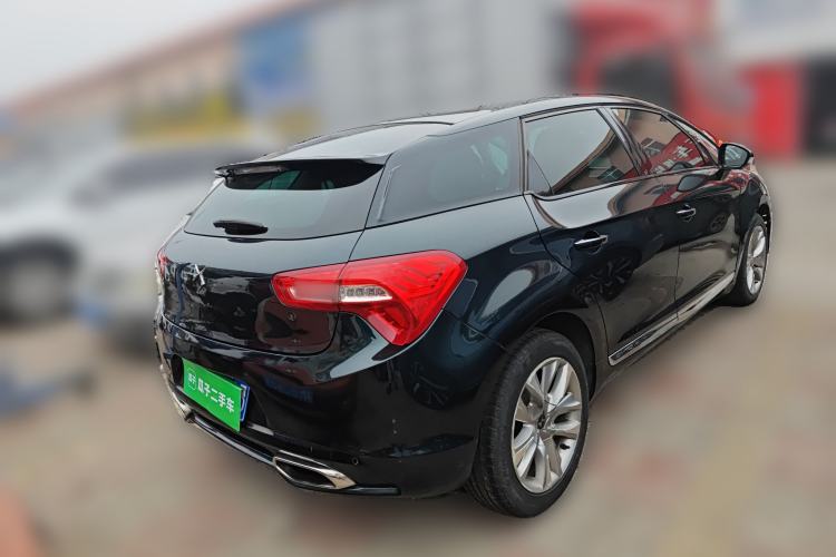 Used DS 5 2014 1.6T Luxury Edition THP160
