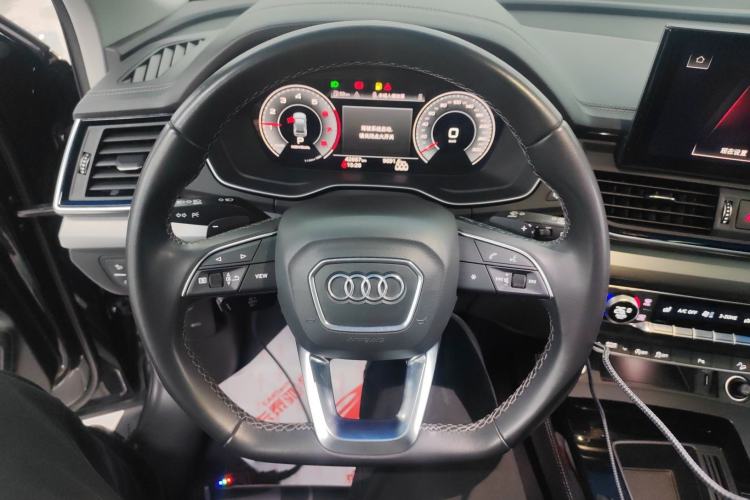 Used Audi Q5L 2022 40T Fashionable and Dynamic Model
