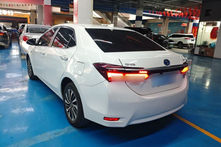 Used Toyota Corolla 2017 Revised Dual-Engine 1.8L E-CVT Leading Edition