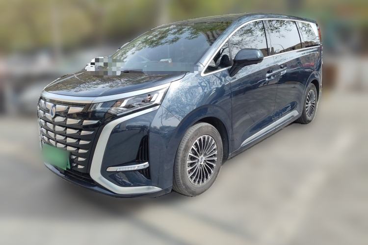 Used Denza D9 2022 DM-i 1040 Prestige Model