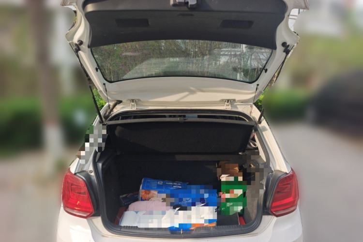 Used Volkswagen Polo 2018 1.5L Manual Drive-Comfort Model Trunk