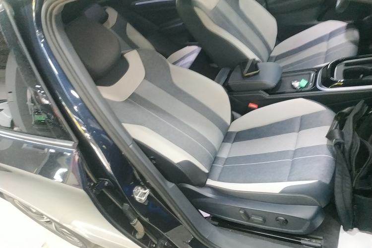 Used Volkswagen ID.4 CROZZ 2024 Pure Edition Limited Edition Right Front Seat