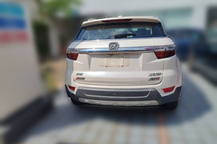 Used JMC Yusheng S330 2016 1.5L GTDi Automatic Two-Wheel Drive Prestige Edition