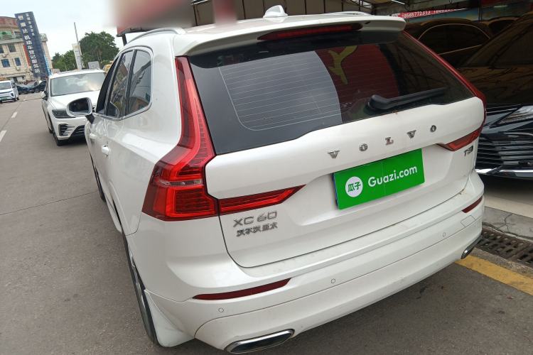 Used Volvo XC60 2019 T5 4x4 Smart Edition China V Standard
