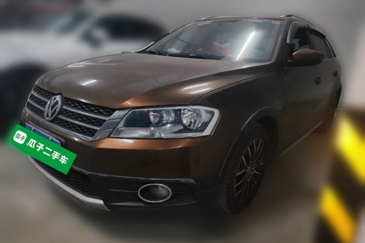 Used Volkswagen Cross Lavida 2014 1.4TSI DSG