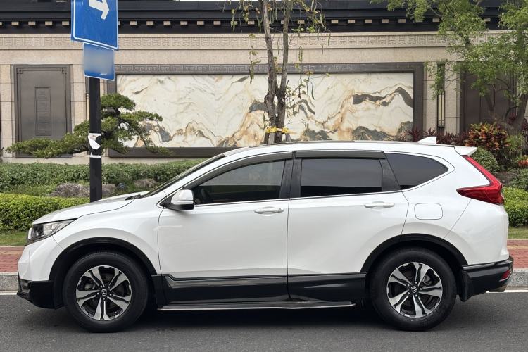Used Honda CR-V 2017 240TURBO CVT Front-Wheel Drive Fashion Edition