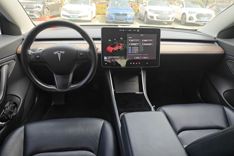 Used Tesla Model 3 2019 Long-Range Rear-Wheel-Drive Version