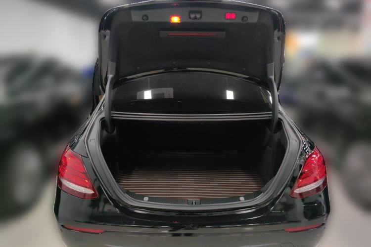 Used Mercedes-Benz E-Class 2019 Facelifted E 300 L Stylish Version Trunk