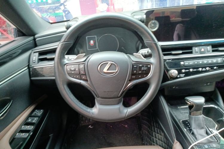 Used Lexus ES 2022 200 Excellence Edition Steering Wheel