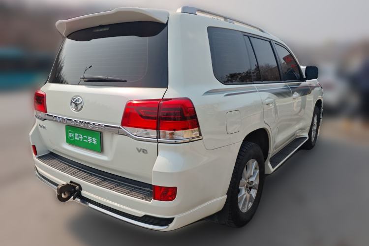 Used Toyota Land Cruiser 2017 4.0 GX-R Dual Fuel Dual Differential – Middle East
