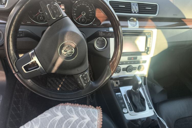 Used Volkswagen Magotan 2015 2.0 TSI Prestige Model
