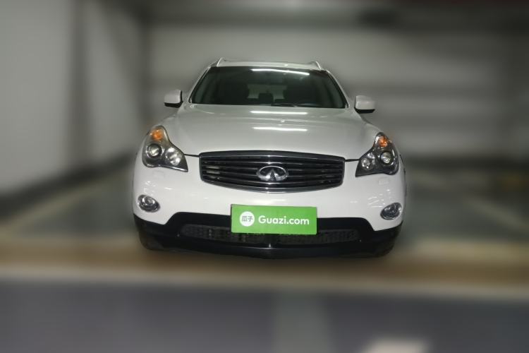 Used Infiniti QX50 2013 2.5L Two-Wheel-Drive Elegant Edition Front