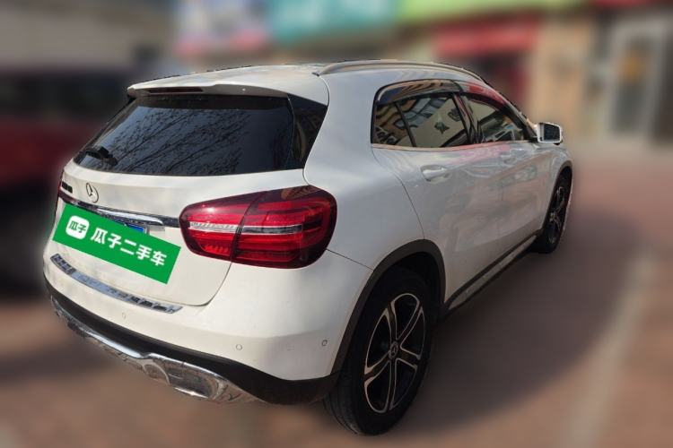Used Mercedes-Benz GLA 2018 GLA 200 Fashion Model Rear Right 45 Deg