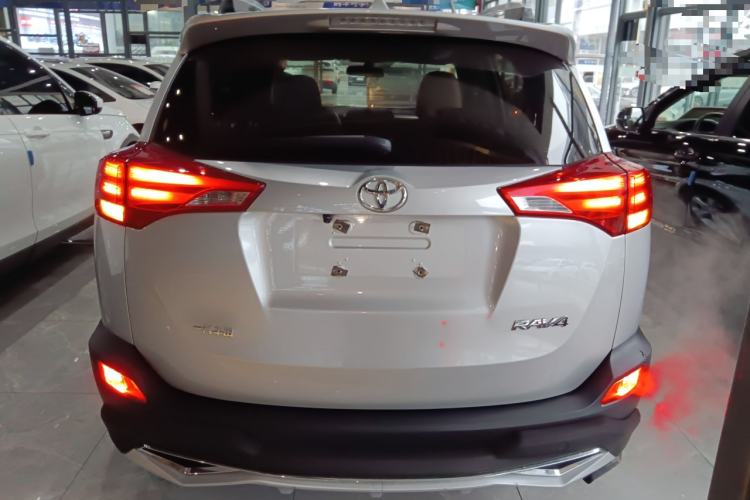 Used Toyota RAV4 2013 2.0L CVT Two-Wheel Drive Urban Edition
