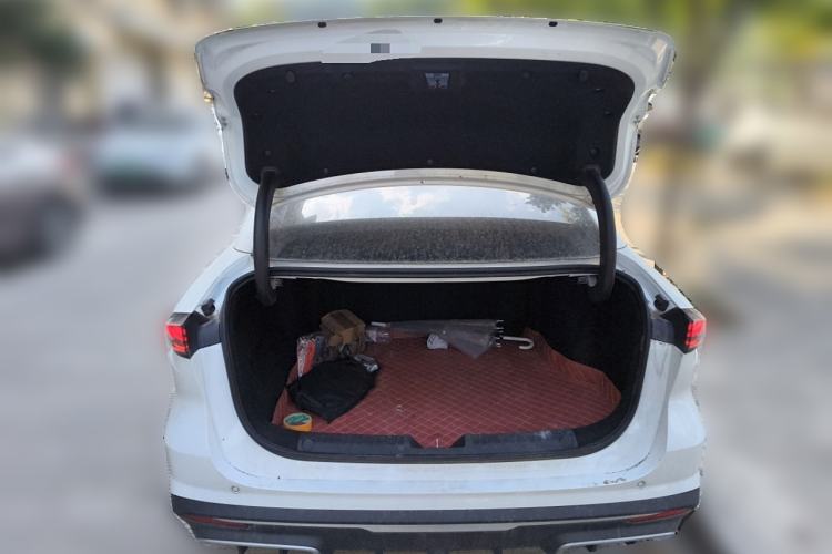 Used Geely Galaxy L6 2025 EM-i 140km Explorer+ Edition
