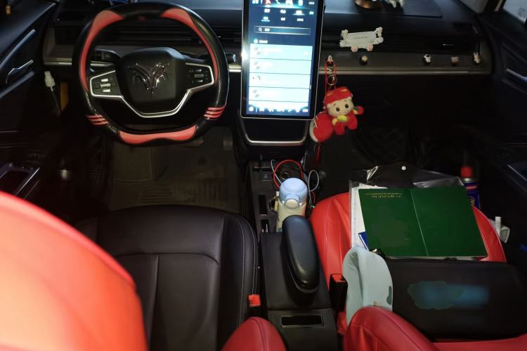 Used NETA V 2021 Long-Range Entertainment Edition Upgrade Model Center Console