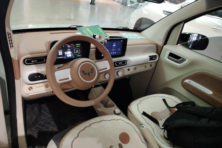 Used Wuling Hongguang MINIEV 2024 3rd Generation 215km Advanced Version