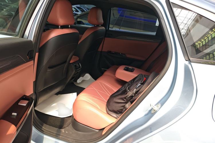 Used Geely Galaxy L6 2025 EM-i 140km Starship Edition Left Rear Seat