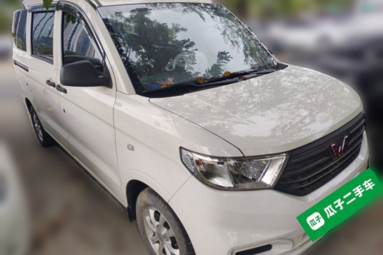 Used Wuling Hongguang V 2022 1.5L Jingqu Version Hydraulic Power Steering LAR