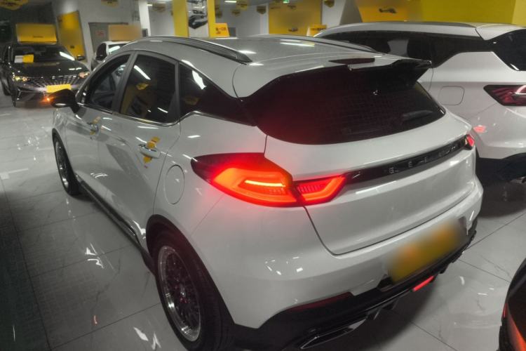 Used Geely Auto Emgrand S 2022 1.4T CVT Crossover Player Edition Exterior 2