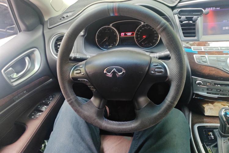 Used Infiniti QX60 2018 2.5 S/C Hybrid Two-Wheel-Drive Excellence Edition China VI Standard
