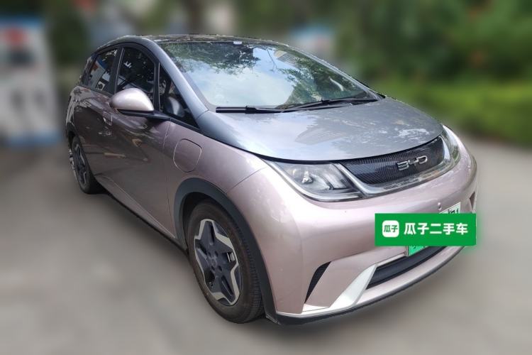 Used BYD Dolphin 2021 405 km Fashion Edition Front Right 45 Deg