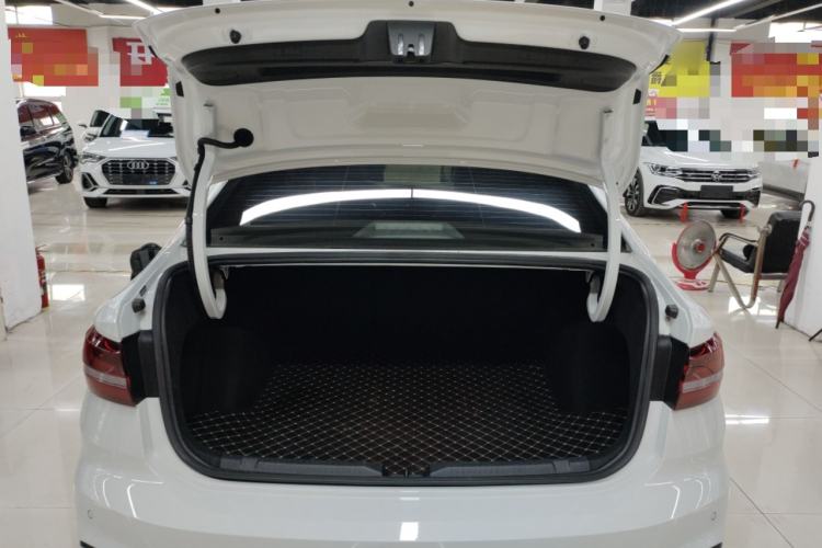 Used Volkswagen Lavida 2024 300TSI DSG Full-Comfort Edition
