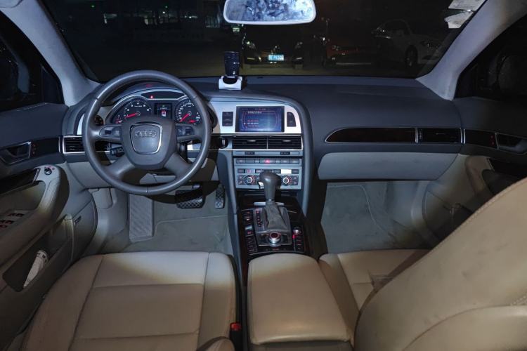 Used Audi A6L 2009 2.4L Comfort Edition Center Console