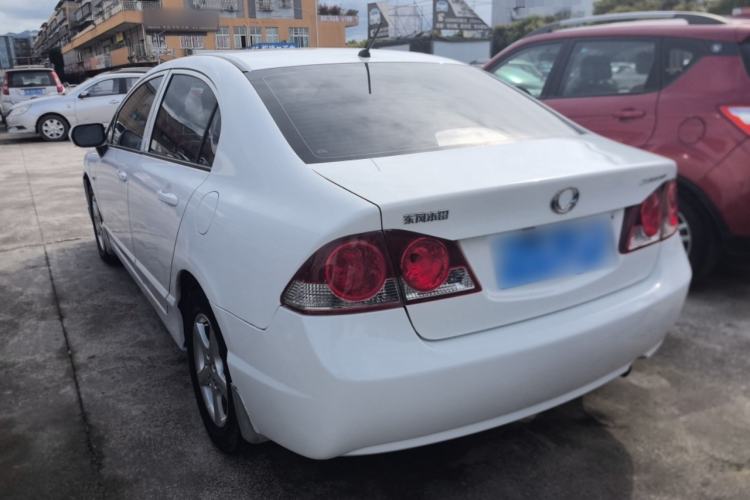 Used CIIMO 2015 1.8L Automatic Comfort Edition