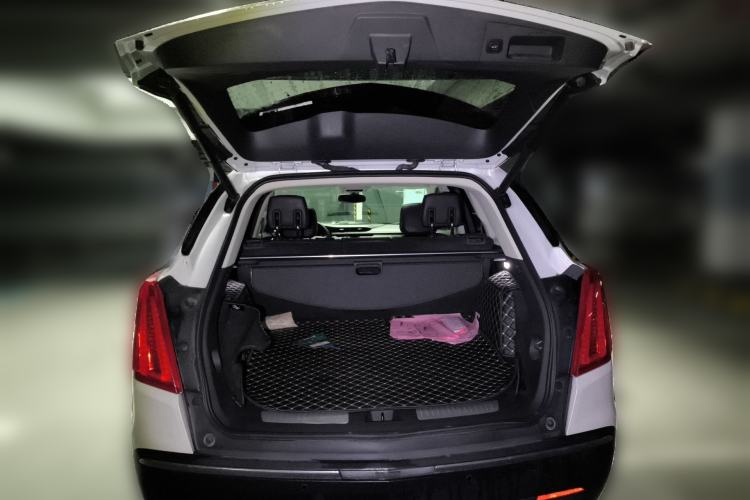 Used Cadillac XT5 2017 Anniversary Edition 25T Luxury Model Trunk