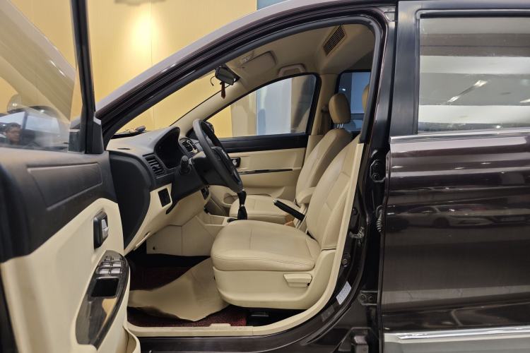 Used Dongfeng Fengon 370 2016 1.5L Manual Standard Edition SFG15-02 7 Seats Left Front Seat