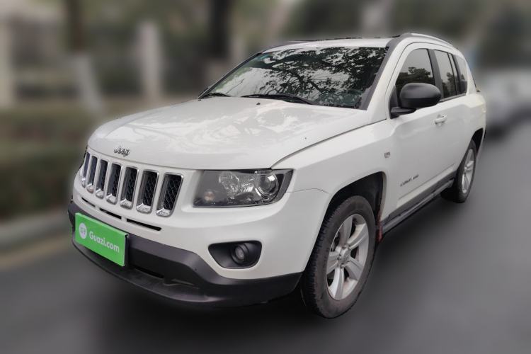 Used Jeep Compass 2014 2.0L two-wheel drive sport version