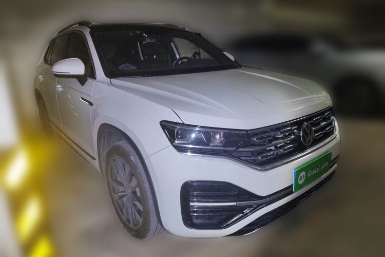 Used Volkswagen Tayron 2020 380TSI All-Wheel Drive R-Line Connected Version Front Right 45 Deg