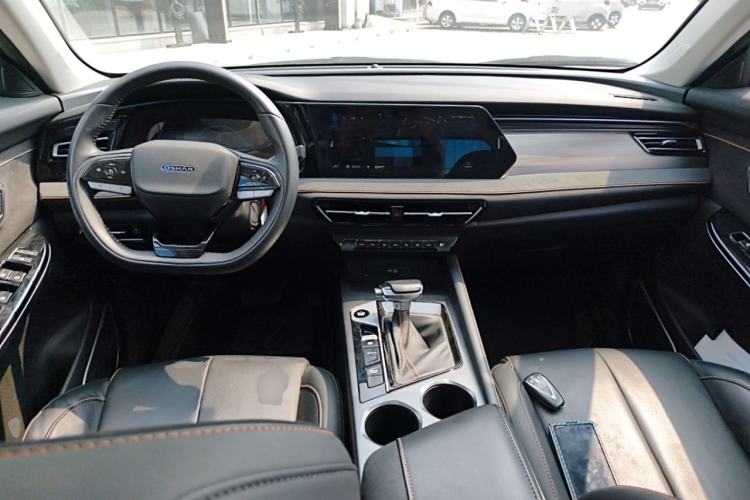 Used CHANGAN OSHAN X7 PLUS 2023 Enjoy Edition 1.5T Automatic Prestige 7-Seater
