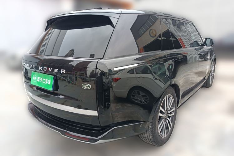 Used Land Rover Range Rover 2023 3.0 L6 400 PS Extended Long-Wheelbase Version