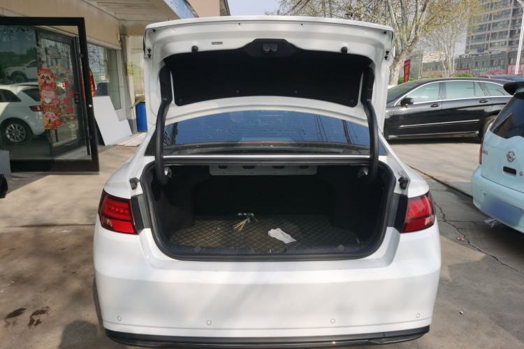 Used Geely Auto Emgrand GL 2021 UP 1.4T CVT Luxury Edition Trunk