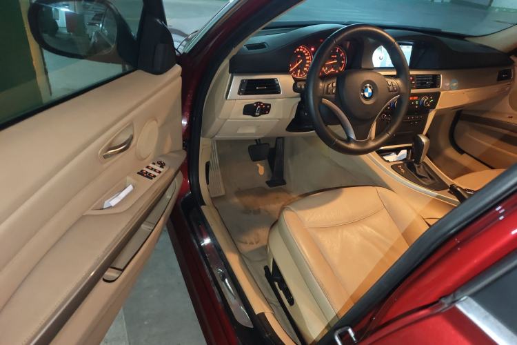 Used BMW 3 Series 2011 320i Luxury Edition