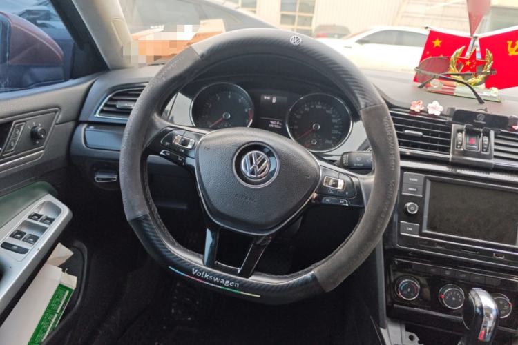 Used Volkswagen Lamando 2017 230TSI DSG Fashion Edition
