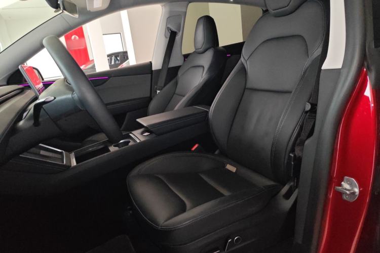 Used Tesla Model Y 2025 Rear-Wheel-Drive Version