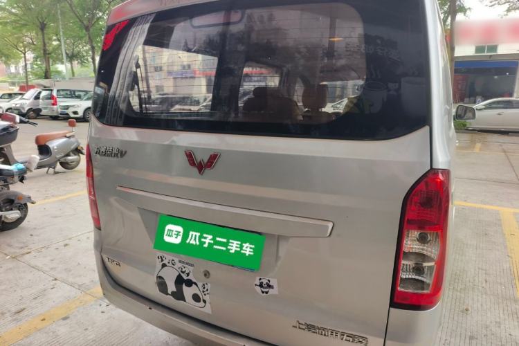 Used Wuling Rongguang V 2015 1.5L Standard Version Rear