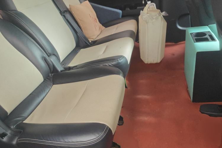 Used JAC Refine M4 2019 Business & Travel Series 2.0L Manual Comfort Model China VI Left Rear Seat