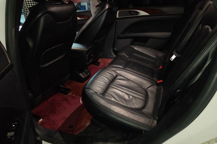 Used Lincoln MKZ 2017 2.0T Luxury Edition Left Rear Seat